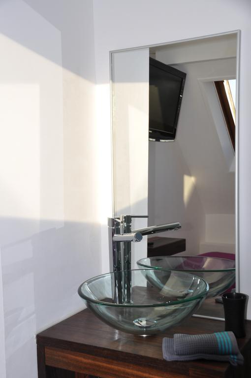 Du Cote De Chez Jos Hotel Безон Стая снимка