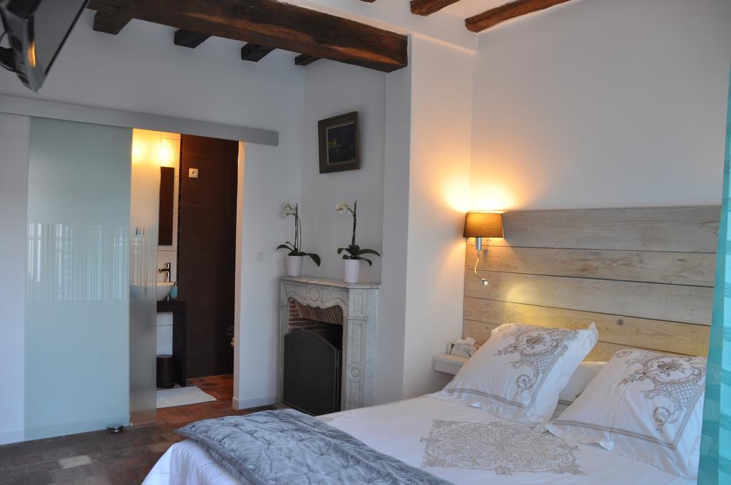 Du Cote De Chez Jos Hotel Безон Екстериор снимка