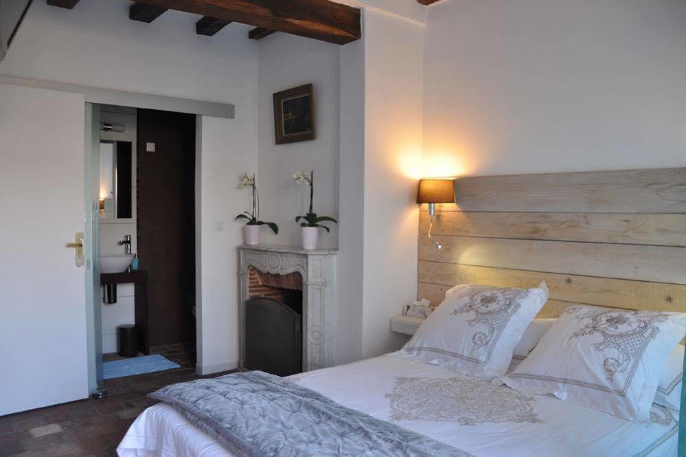 Du Cote De Chez Jos Hotel Безон Екстериор снимка