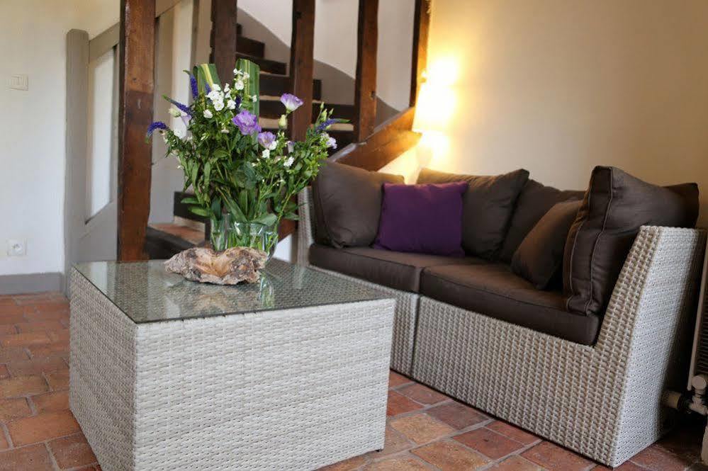 Du Cote De Chez Jos Hotel Безон Екстериор снимка